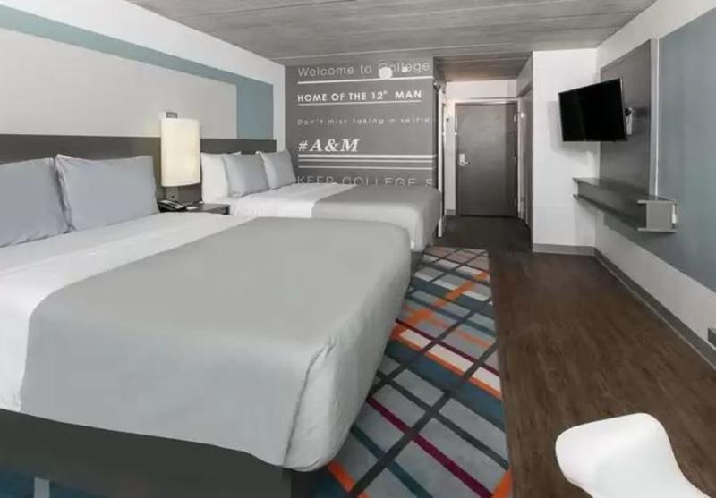 Отель Tryp By Wyndham Колледж-Стейшн Экстерьер фото